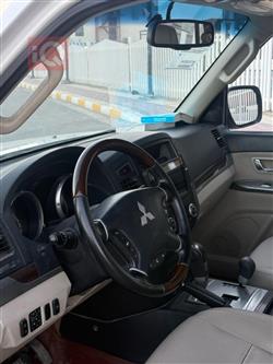 ميتسوبيشي باجيرو